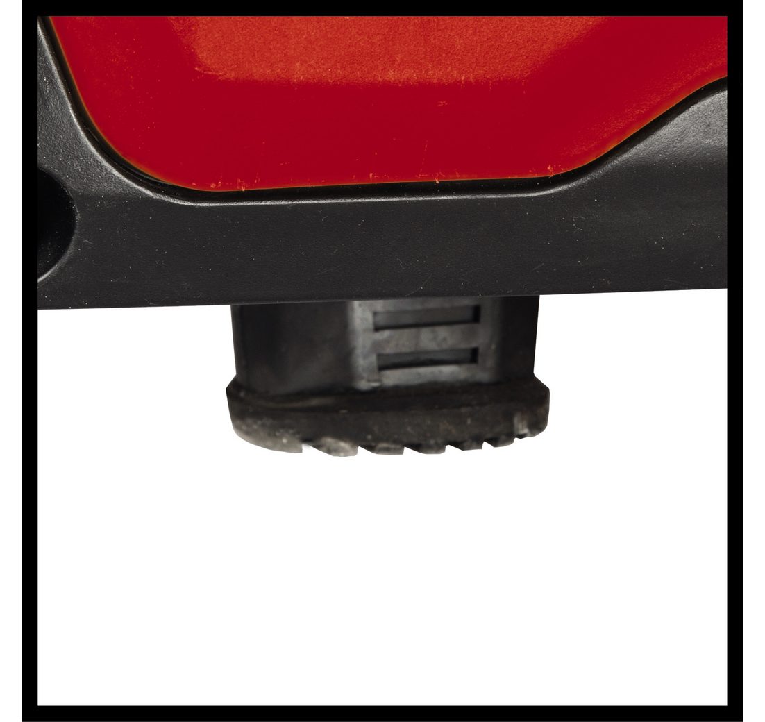 2 USB-Anschlüssen und 1 12-V-Anschluss